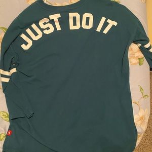 Nike T-shirt